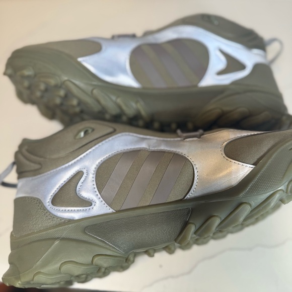 Adidas Unisex Yeezy 032 GSG TRShoes - Size 9.5- 032C HiRes StoneGreen - FY5376 - Picture 5 of 16